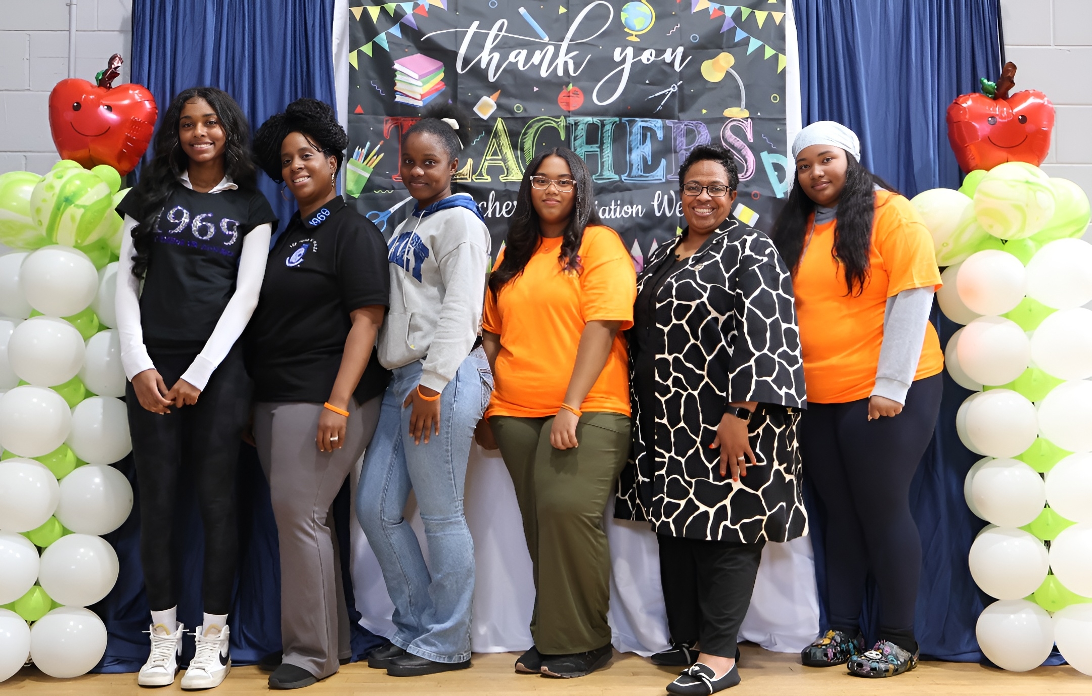 Top Teens with Sponsor Dr Essence Pressley and State Rep Darisha K. Parker